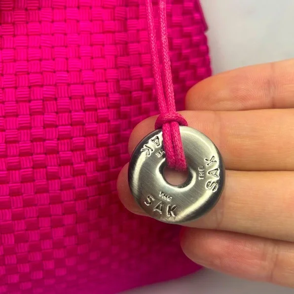 The Sak Woven Pink Fuchsia Cotton Silver Charm Zip Shoulder Bag NWOT - Picture 3 of 13